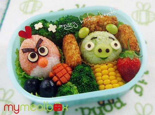 Angry-Birds-Bento-Box-540x401.jpg