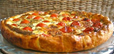 TARTE AUX TOMATES CERISES ET A LA MOZARELLA