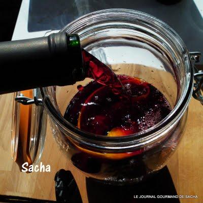 Le vin de noix    ;   Simiane -la- Rotonde  Haute Provence