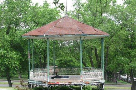 Hommage à l'écrivain montréalais Mordecai Richler