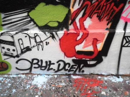 Graffiti rue des Maraîchers (75020)