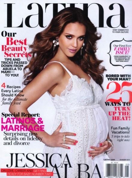 Jessica Alba fait la couverture du magazine Latina, Août 2011