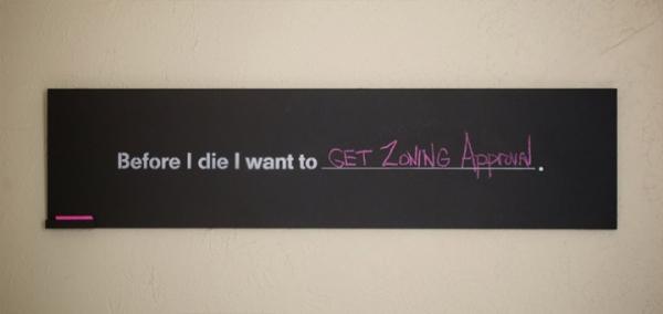 Before I Die painting 3 600x284 Candy Chang : Before I die I want to...