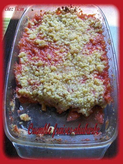 Crumble fraises-rhubarbe