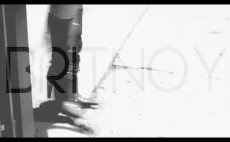 131101420516615 Nouveaux extraits inédits de Gimme More