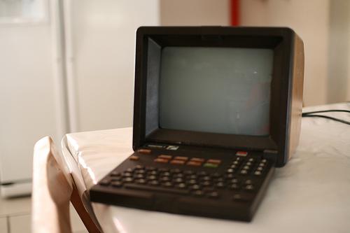 minitel Finalement le Minitel tirera sa révérence le 30 juin 2012