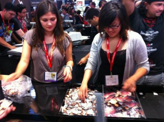 Les fans de Twilight sur le stand de Breaking Dawn au Comic Con