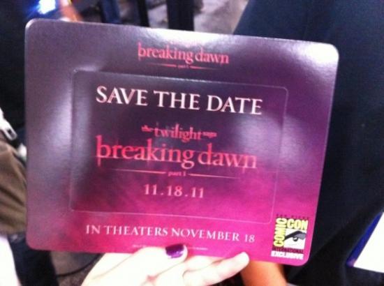 Les fans de Twilight sur le stand de Breaking Dawn au Comic Con