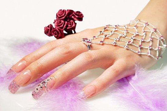 Bridal-Nail-Caring-and-Wedding-Nail-Art---DESIGN-N-copie-2.jpg