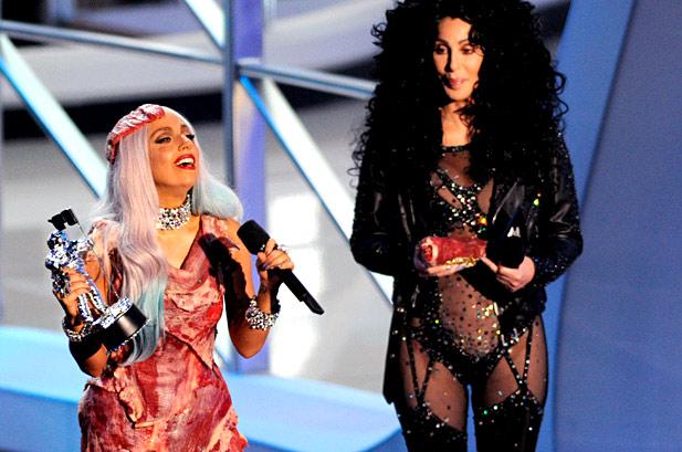 Lady Gaga presente sa version de son futur duo avec Cher.
