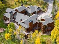 « Maison géantes » et théorie du complot