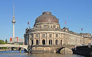 800px-Bodemuseum_-_Front.jpeg