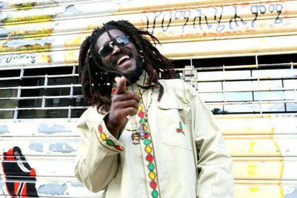 Chezidek : Nouveau single - Stand Still