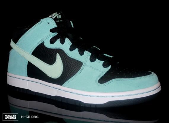 Nike SB Dunk Un Tiffany 01 Nike SB Dunk Mid Un Tiffany 