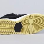 Nike SB Dunk Mid Black White Gum 04 150x150 Nike SB Dunk Mid Black/White Gum Août 2011