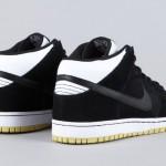 Nike SB Dunk Mid Black White Gum 03 150x150 Nike SB Dunk Mid Black/White Gum Août 2011