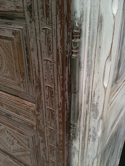 Meuble patine relooké chène bonnetière bretonne