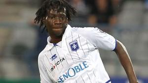 Ndinga met la pression sur Auxerre