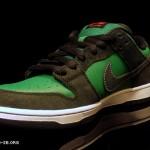 nike sb dunk low 2012 black green red woodgrain 04 150x150 Nike SB Dunk Low Black Green Red Woodgrain 