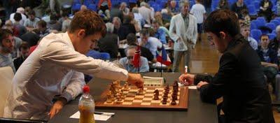 Echecs à Bienne : Magnus Carlsen (2821) 1/2 Maxime Vachier-Lagrave (2722) © site officiel