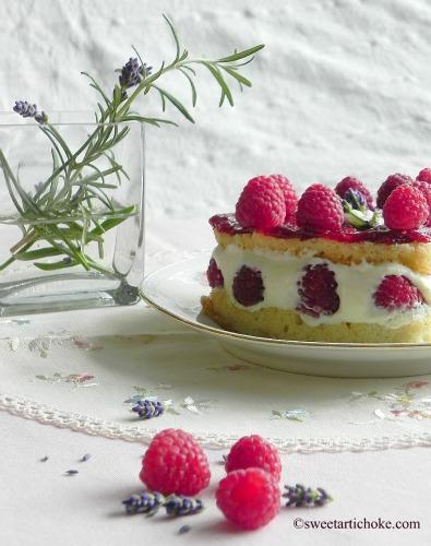 Framboisier à la lavande (raspberry and lavender cake)for the Daring Bakers Challenge