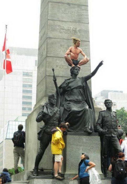 Owling statue Owling nouvelle figure qui buzze