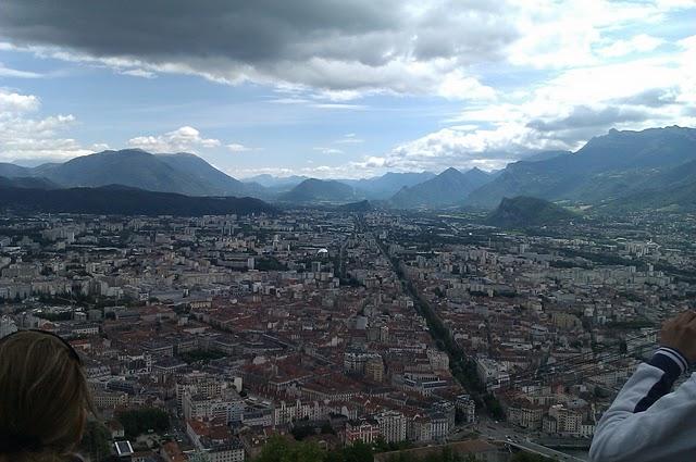 Grenoble, le LHC et le reste...
