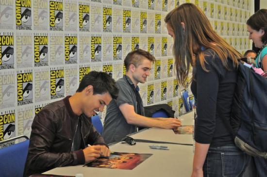 De nouvelles images de Taylor Lautner au Comic Con