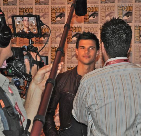 De nouvelles images de Taylor Lautner au Comic Con