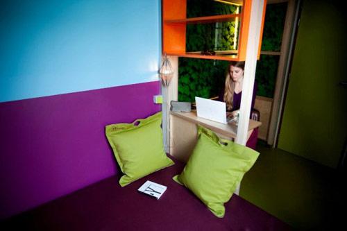 room-4-hotel-HiMatic-france-paris-Hoosta-magazine