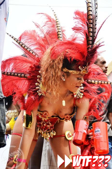 Rihanna quasi nue pendant le Carnaval