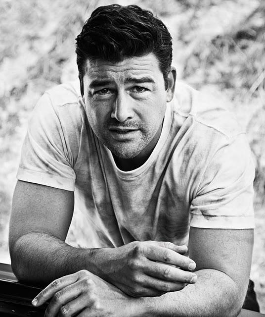 Kyle Chandler pour Men's Journal