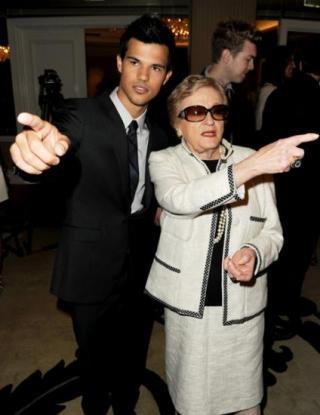 De nouvelles images de Taylor Lautner aux HFPA