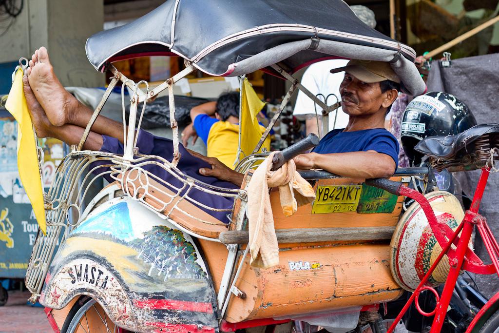 J87 / Détail du quotidien : Becak