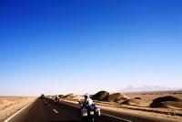 Petits Sur Une Si Grande Surface (en construction).