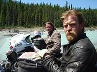 Petits Sur Une Si Grande Surface (en construction).