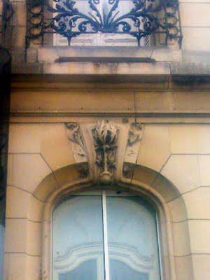 Qui s'y frotte s'y pique (89)