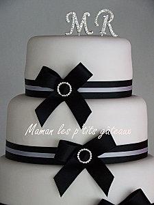 wedding-cake-noeuds-noirs1.jpg