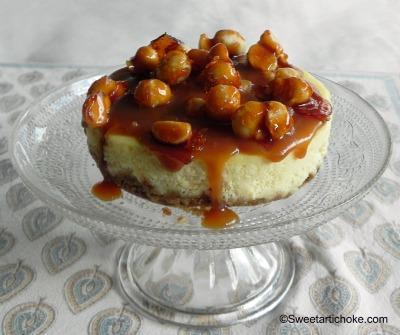 Caramel and macadamia Cheesecake – Cheesecake au caramel et aux noix de macadamia