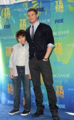 Kellan Lutz et son petit frère aux Teen Choice Awards