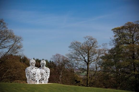 Les sculptures outdoor de Jaume Plensa au parc Yorkshire - 3