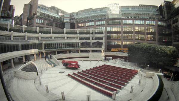 Naked Urban Surf 3 Naked Urban Surf : FlowRider Mobile