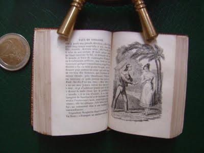 Images autour du livre XIX: les livres minuscules, petits bijoux pour les bibliophiles