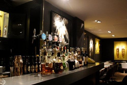 anthracite-restaurant-interieur-bar-hoosta-magazine-paris