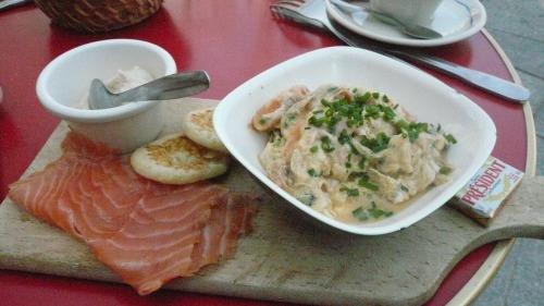 BRUNCH AU CAFE MENILMONTANT