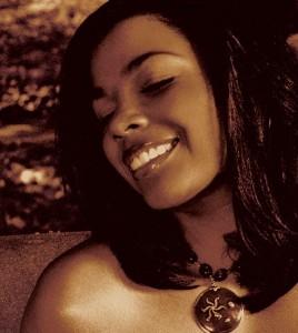 Syleena Johnson propose un second titre : Like Thorns.