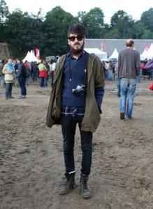 Spotted : le style en festival et… sous la pluie!