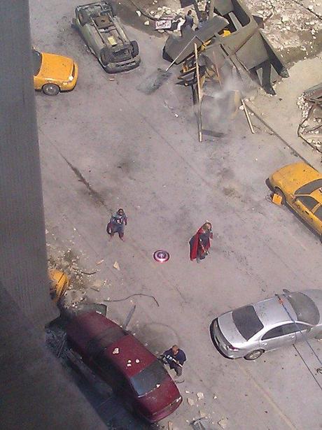 Vidéo: L'incroyable coup de marteau de Thor sur le tournage de The Avengers !