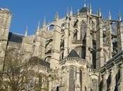 Cathédrale Mans jour nuit estivale)