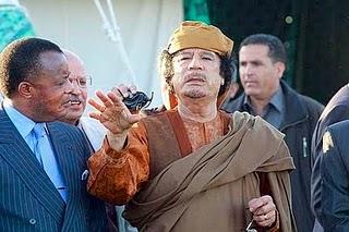 Kadhafi négocierait l'exil de sa famille en Tunisie